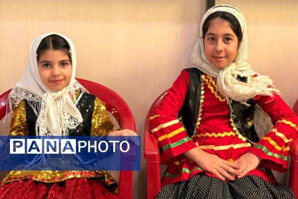 درخشش شکوفه های امید در مدرسه آیت الله خامنه ای 