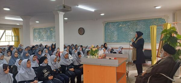 حضور امام جمعه شهرستان نیشابور در دبیرستان نمونه وکیلی استاد شفیعی کدکنی «وکیلی ۱۰»