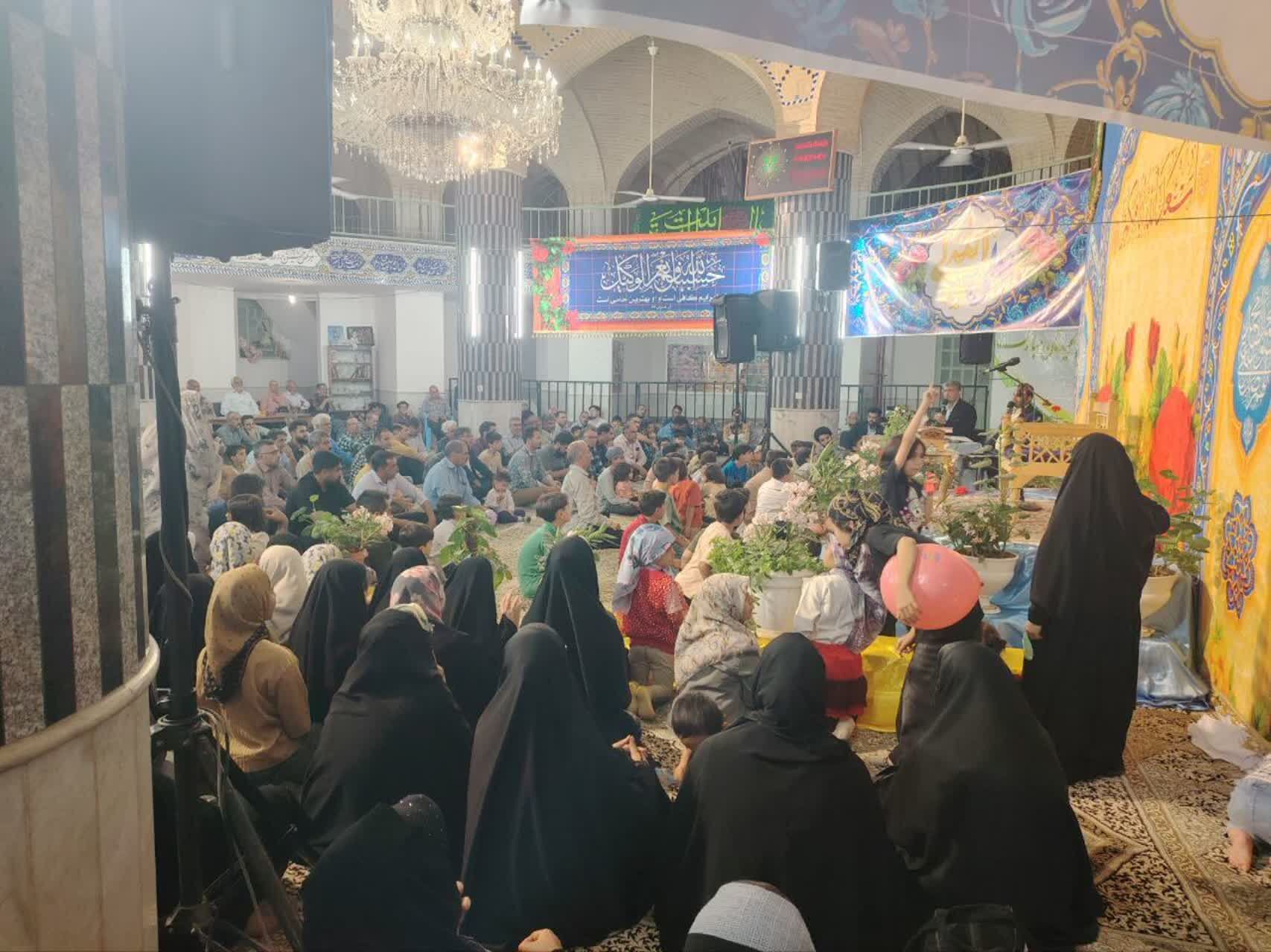 حسینیه صالح آباد میزبان جشن غدیرخم 
