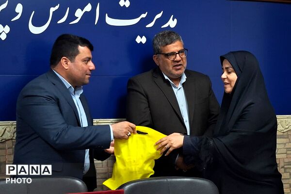 قدردانی از مربیان و مدیران منتخب طرح‌های آموزشی کودکستان‌های شهرستان قرچک