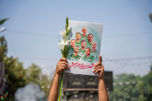 تشییع با شکوه شهدای مقاومت در دارالمؤمنین کاشان