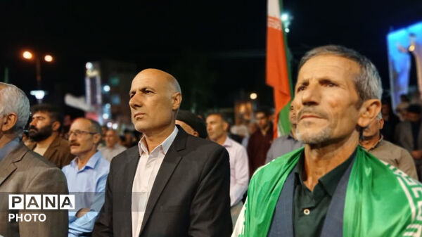 مردم کوهدشت در موج هشتادوسه حضور حماسی در میدان امام خمینی (ره)