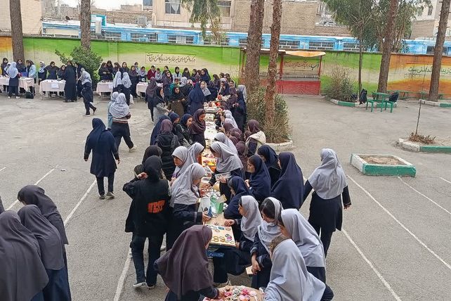 دستان کوچک، ایده‌های بزرگ: بازارچه خلاقیت دانش‌آموزان عترت در جشنواره خوارزمی