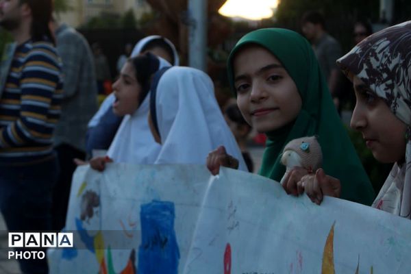 دانش‌آموزان همدانی در سومین رویداد «۱۶۸» یاد شهدای دانش‌آموز میناب را گرامی داشتند