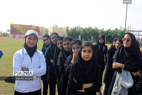 مسابقات دومیدانی متوسطه اول دختران دشتستانی