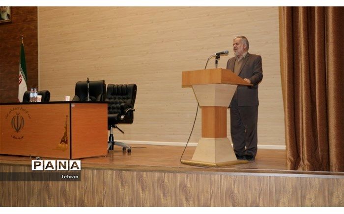 بزرگداشت هفته پژوهش در منطقه7