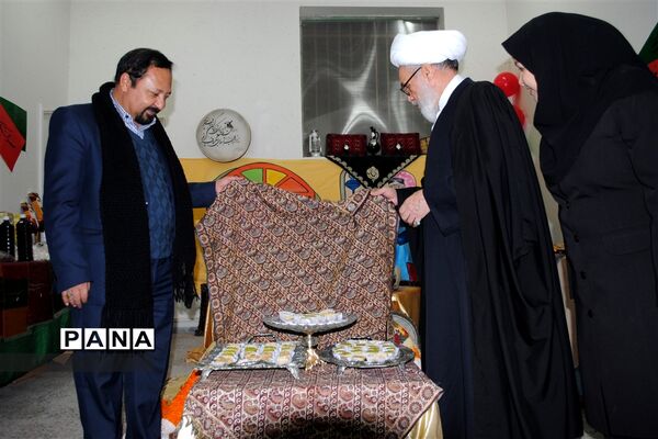 چله بانوی مرزنشین؛ نمایشگاه توانمندی‌های بانوان تایبادی