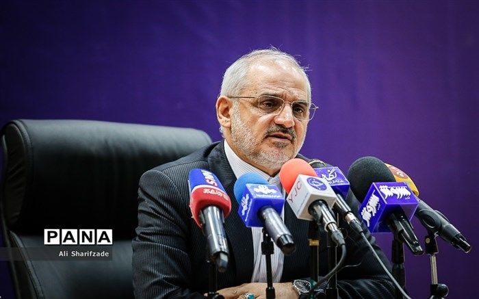 استیضاح وزیر آموزش و پرورش از حدنصاب افتاد