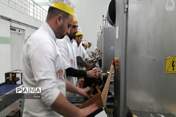بازدید معاون تربیت بدنی و سلامت و روسای ادارات آموزش و پرورش آذربایجان شرقی ازمحصولات غذایی نظری