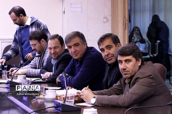 جلسه معاونان پرورشی مناطق نوزده گانه شهر تهران