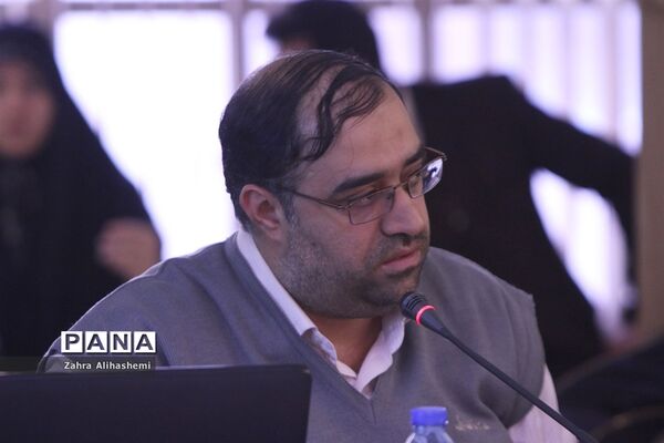 جلسه معاونان پرورشی مناطق نوزده گانه شهر تهران