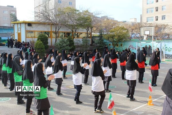 المپیاد ورزشی درون مدرسه‌ای