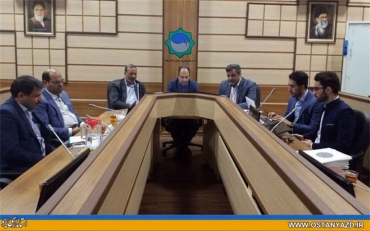 اولویت‌بندی ۱۰۰ پروژه عمرانی استان و نظارت بر تکمیل آنها تا پایان سال آینده