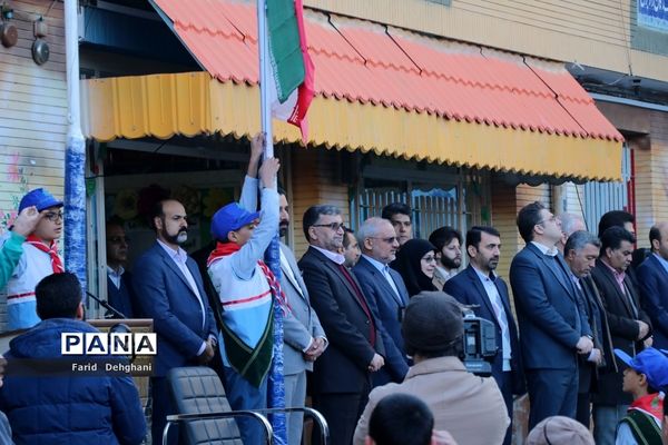 بازدید  وزیر آموزش و پرورش از آموزشگاه باقریه منطقه تبادکان