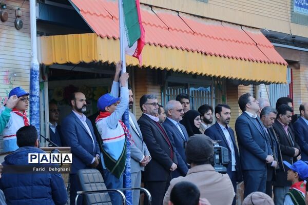 بازدید  وزیر آموزش و پرورش از آموزشگاه باقریه منطقه تبادکان