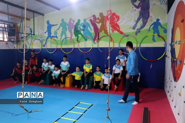 بازدید  وزیر آموزش و پرورش از آموزشگاه باقریه منطقه تبادکان