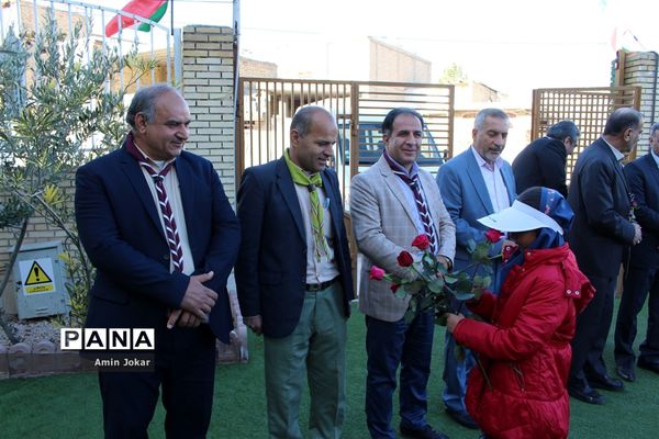 بازدید مشاور رئیس سازمان دانش آموزی کشور از مدرسه تمام تشکیلاتی گندم شهرستان مرودشت