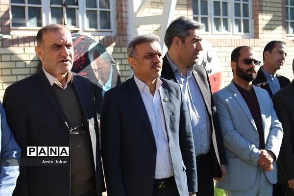 بازدید مشاور رئیس سازمان دانش آموزی کشور از مدرسه تمام تشکیلاتی گندم شهرستان مرودشت