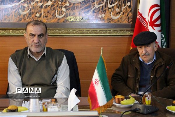 جلسه هم اندیشی سازمان دانش آموزی استان فارس