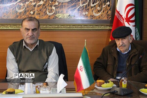 جلسه هم اندیشی سازمان دانش آموزی استان فارس