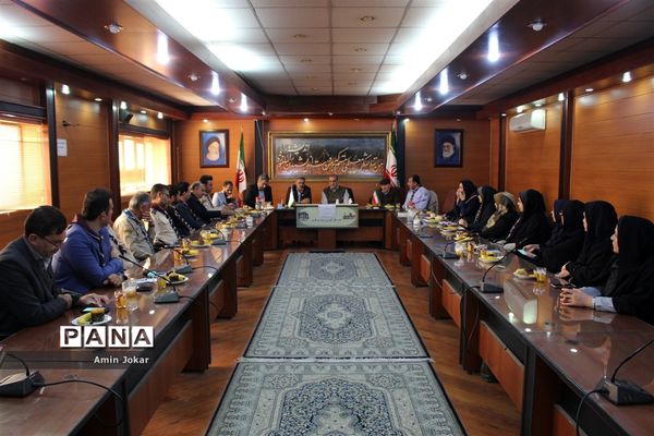 جلسه هم اندیشی سازمان دانش آموزی استان فارس
