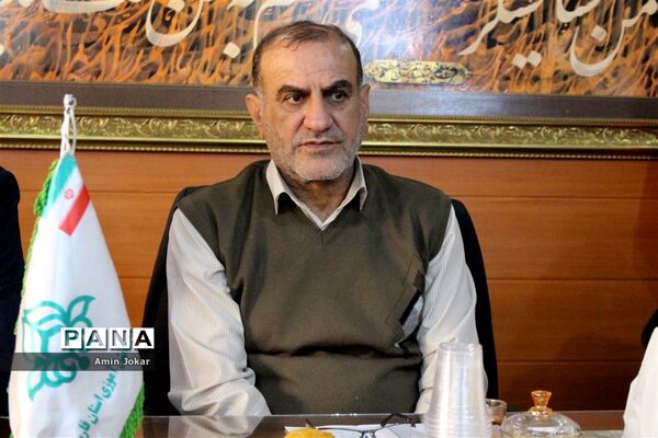 جلسه هم اندیشی سازمان دانش آموزی استان فارس