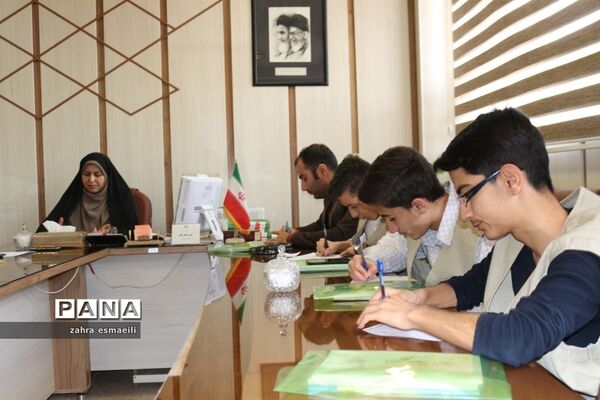 نشست خبرنگاران پانا با معاون نهضت سوادآموزی قزوین