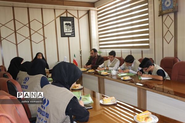 نشست خبرنگاران پانا با معاون نهضت سوادآموزی قزوین