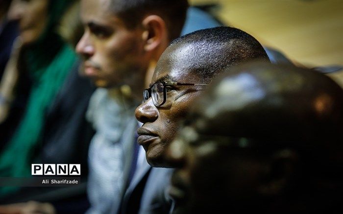 پناهندگان در قزوین محدویت زمانی برای دریافت دفترچه بیمه ندارند