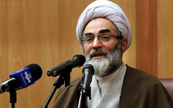 معلمان، منابع انسانی ما در تقویت بنیه‌های فرهنگی هستند