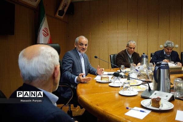 دیدار  اعضای هیات امنای انجمن علمی اولیا و مربیان با وزیر آموزش و پرورش