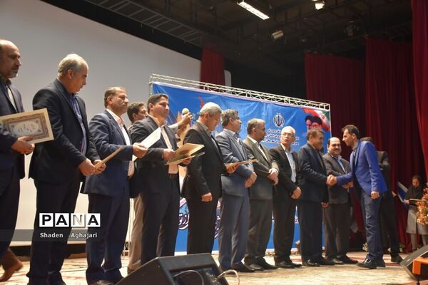 جشنواره تلاش ماندگار با حضور مدیرکل استان در شهرستان امیدیه
