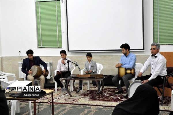 دورهمی فرهنگیان شاغل و بازنشسته رضوانشهر