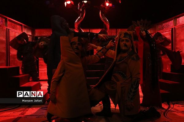 اجرای نمایش «سوگ جامه»