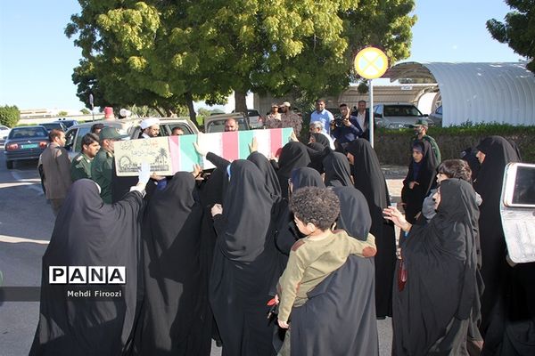 ورود پیکر مطهر دو شهید گمنام به استان هرمزگان