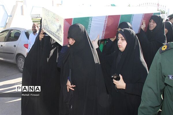 ورود پیکر مطهر دو شهید گمنام به استان هرمزگان