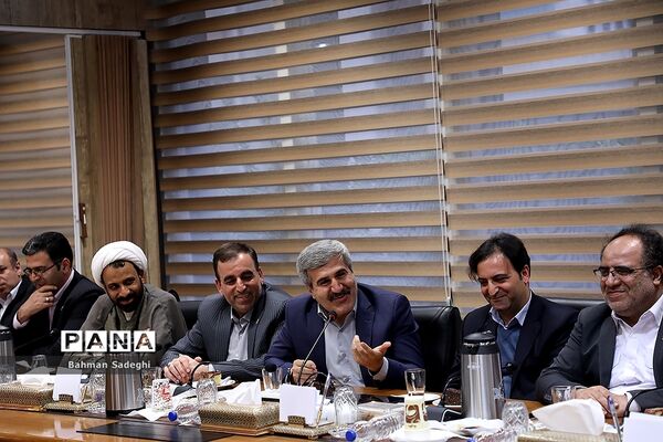 دیدار مدیران سازمان دانش‌آموزی استان‌های سراسر کشور با وزیر آموزش و پرورش
