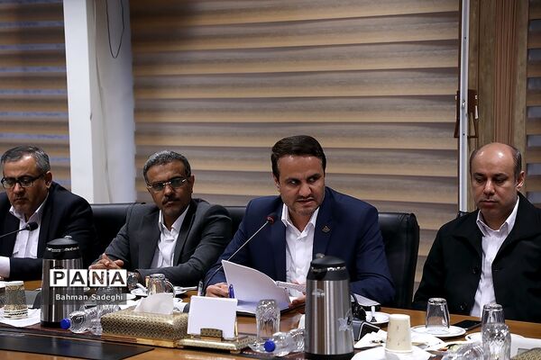 دیدار مدیران سازمان دانش‌آموزی استان‌های سراسر کشور با وزیر آموزش و پرورش