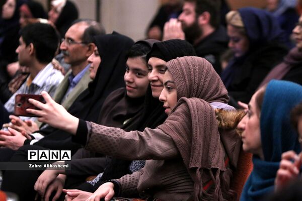 مراسم تجلیل از برگزیدگان المپیادهای جهانی و کشوری و رتبه‌های برتر کنکور