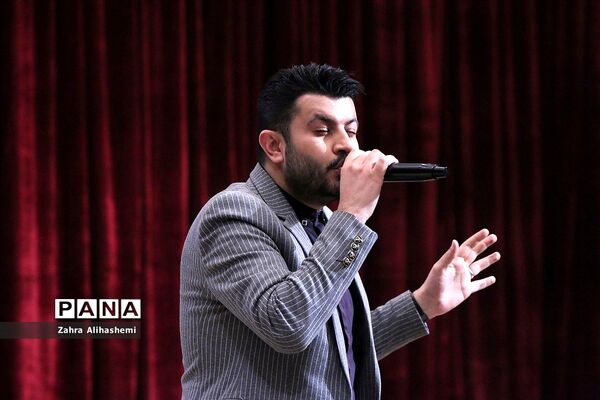 مراسم تجلیل از برگزیدگان المپیادهای جهانی و کشوری و رتبه‌های برتر کنکور