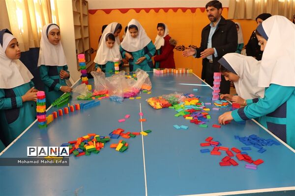 برگزاری نمایشگاه هفته پژوهش در مدارس آباده