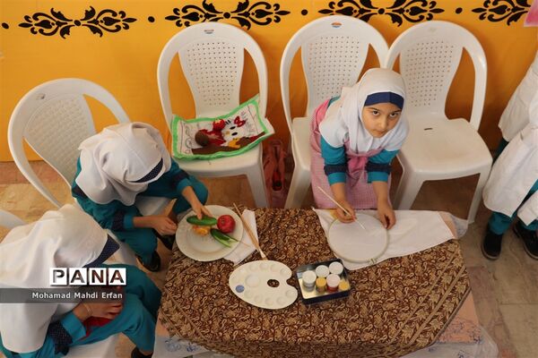 برگزاری نمایشگاه هفته پژوهش در مدارس آباده