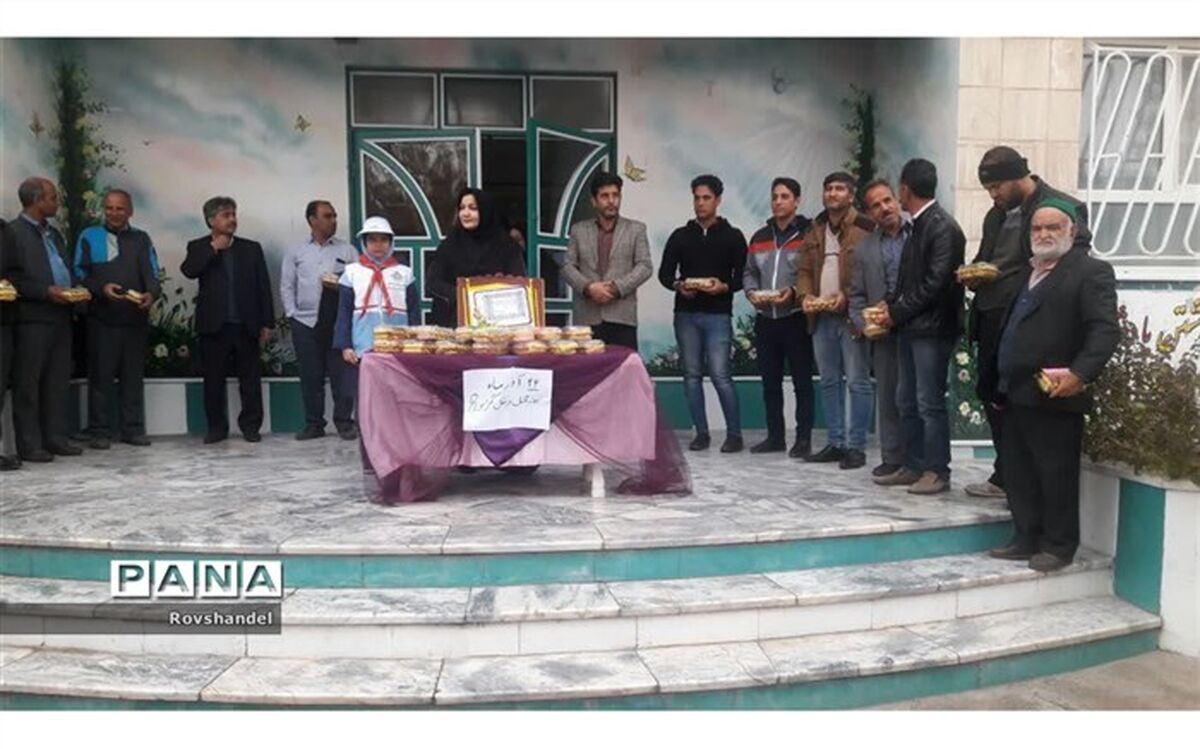 تجلیل از رانندگان سرویس دانش آموزی دبستان شاهد معمارکاشمر