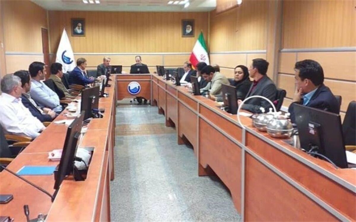 نصب‌ وسایل کاهنده مصرف آب در تمام ادارات دولتی مرکز استان تا سال آینده