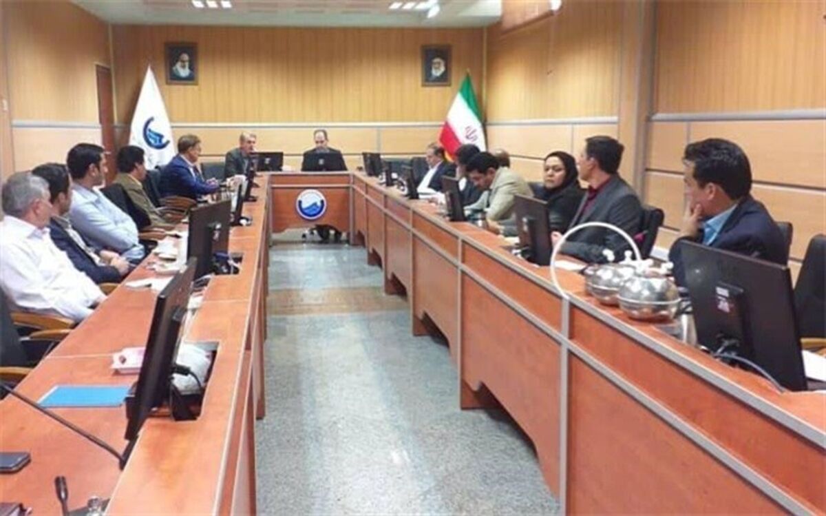 نصب‌ وسایل کاهنده مصرف آب در تمام ادارات دولتی مرکز استان تا سال آینده