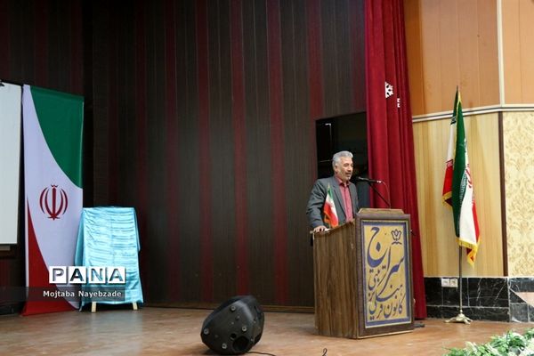 رونمایی از پوستر سی و هشتمین جشنواره مسابقات فرهنگی و هنری دانش‌آموزان خراسان رضوی