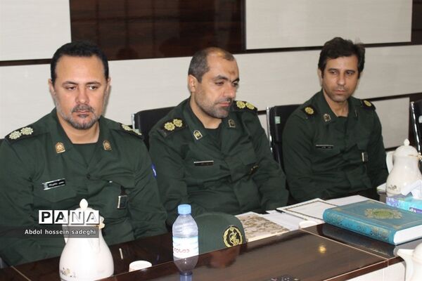 جلسه ستاد هماهنگی و پشتیبانی بسیج دانش‌آموزی استان بوشهر