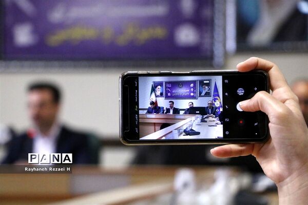 نشست خبری مدیرکل کمیته امداد امام خمینی استان قم