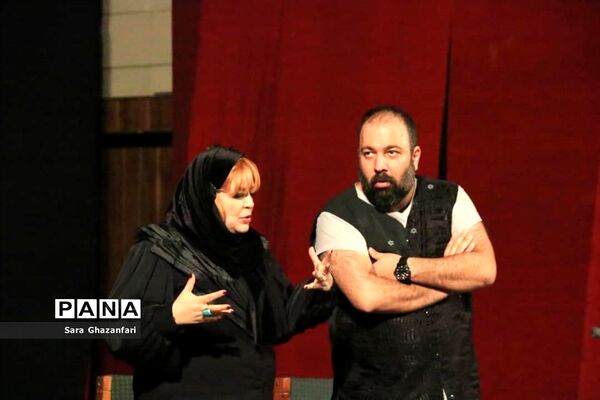 اجرای تئاتر لیگ قهرمانان در ساری