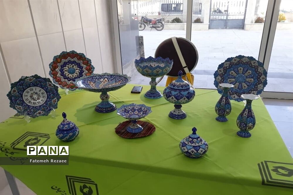نمایشگاه هنرهای دستی بانوان کارآفرین زنجان